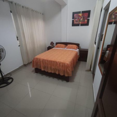 Hospedaje Renzo Tarapoto Exteriör bild