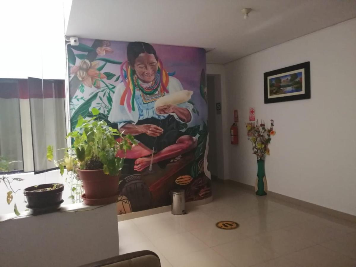 Hospedaje Renzo Tarapoto Exteriör bild