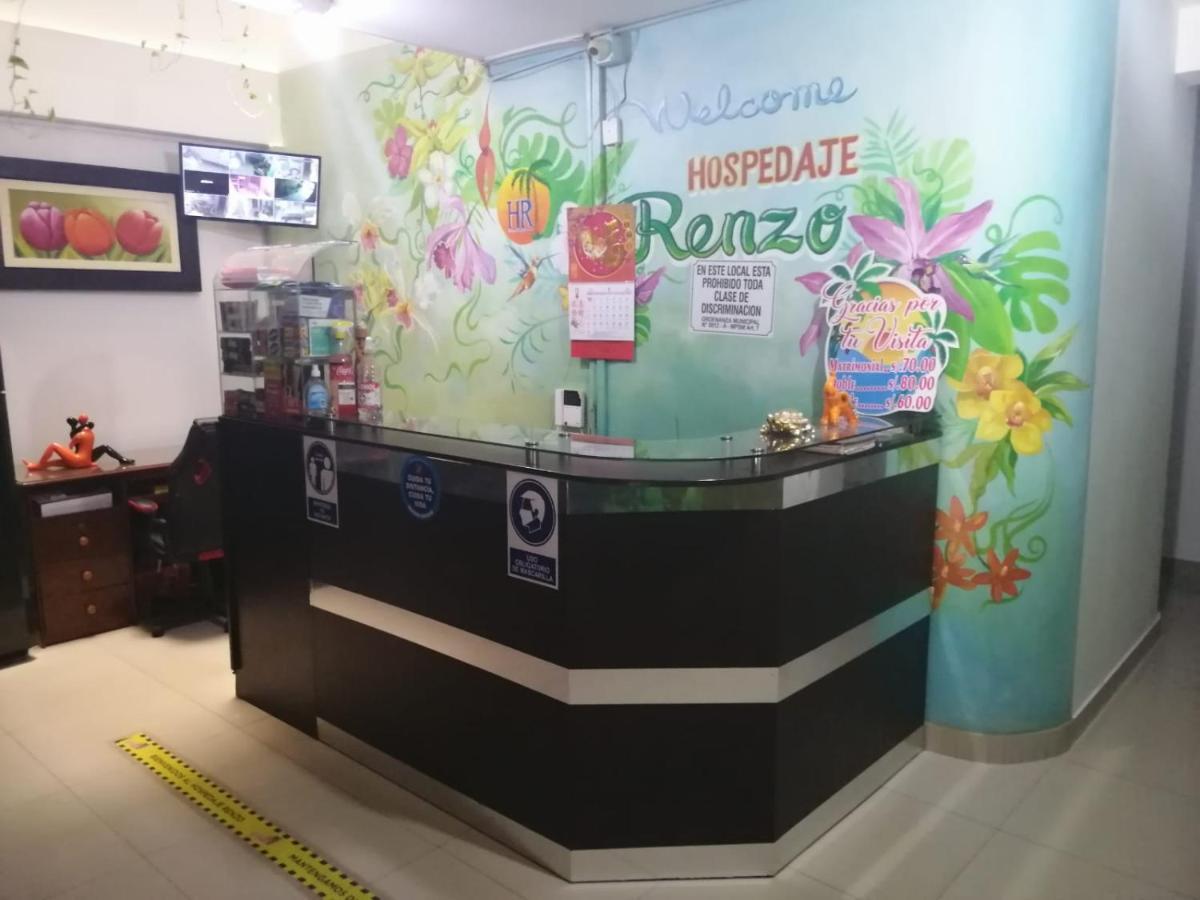 Hospedaje Renzo Tarapoto Exteriör bild