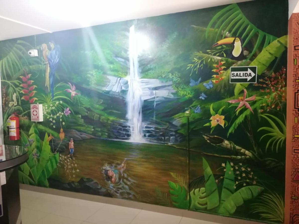 Hospedaje Renzo Tarapoto Exteriör bild