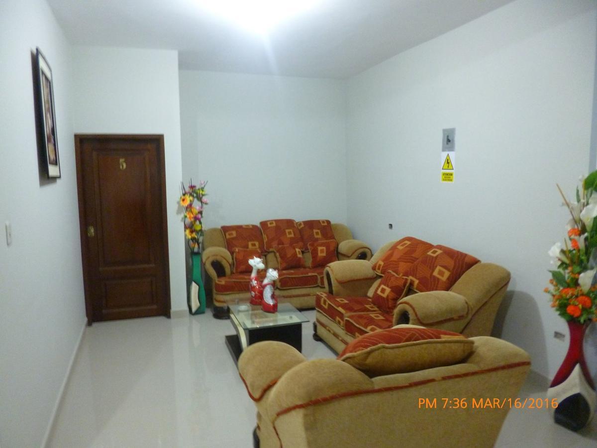 Hospedaje Renzo Tarapoto Exteriör bild